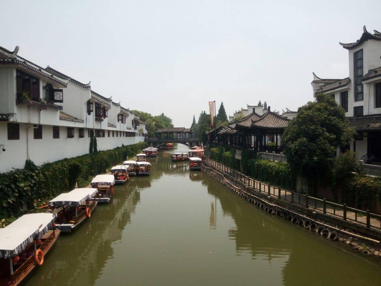 死人和活人在一个群里好吗？游戏画面