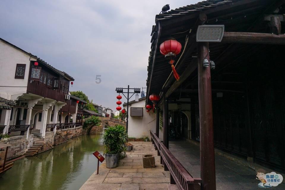 怎样选择围巾的颜色呢？游戏画面
